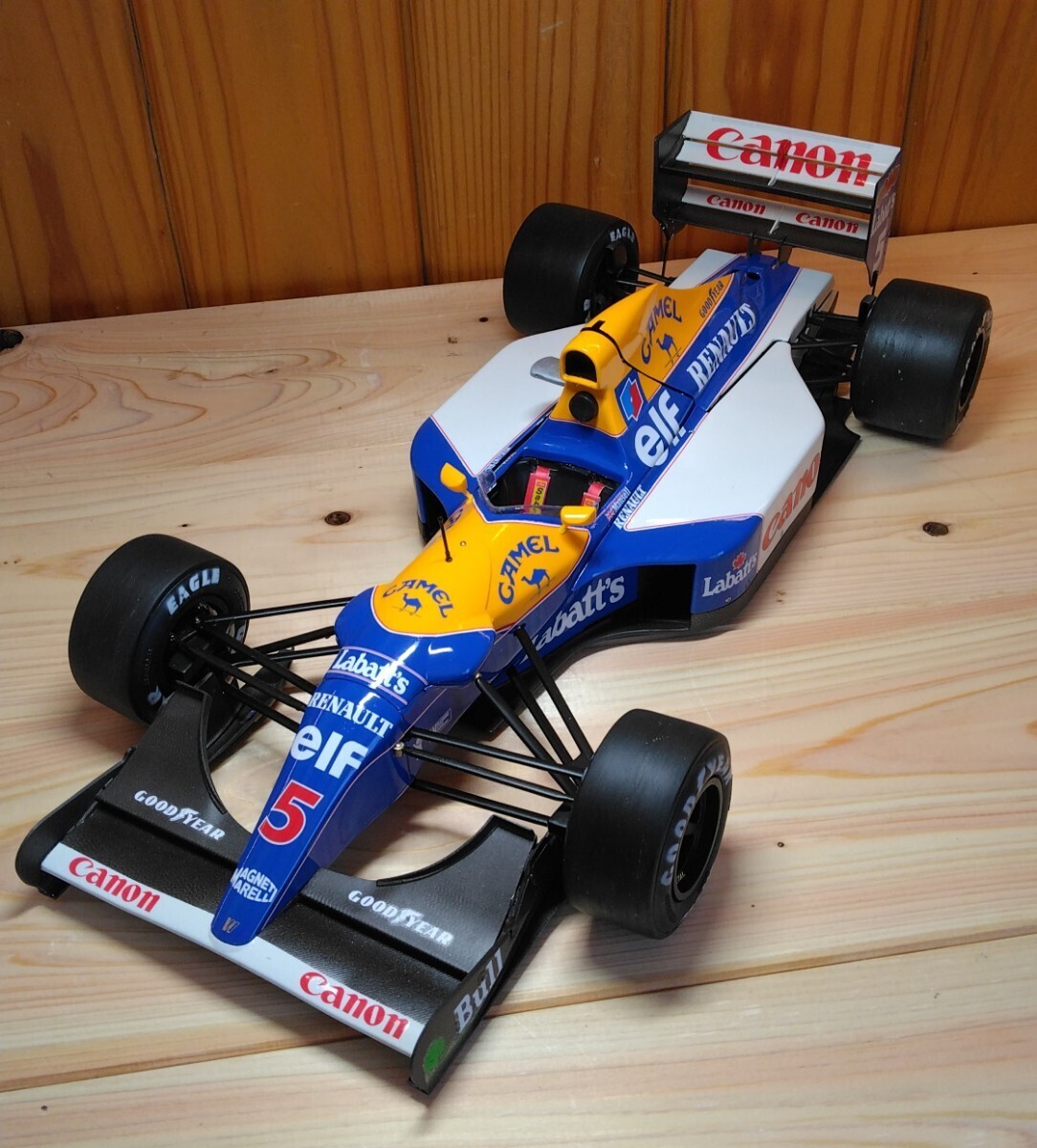 完成品 1/12 タミヤ製ビックスケールF1 ウィリアムズFW14B ルノー ナイジェル・マンセルが走らせたレッドファイブバージョンの画像1