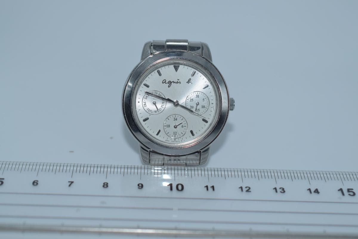 中古稼働美品 アニエス・ベー  クロノグラフ(デイト)  V33J-0010 腕時計 クォーツ 白文字盤 電池交換済み