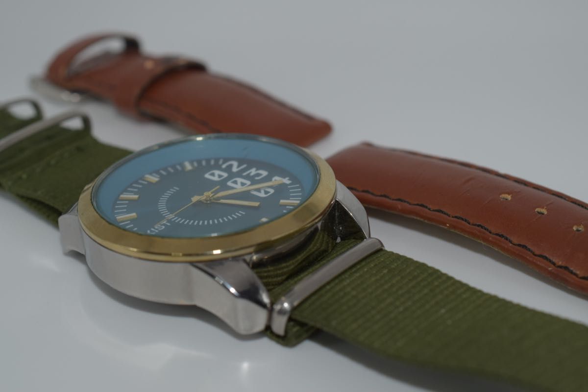 中古稼働美品 J-AXIS BG1052 EXIST  クオーツ 腕時計 ベルト…電池新品交換済み