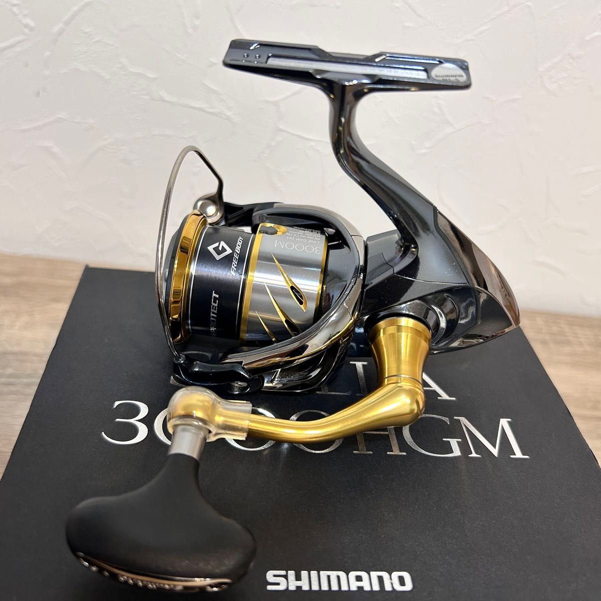 極美品】 シマノ 14ステラ 3000MHG スプール新品 使用数回 極美品】 シマノ 14ステラ 3000MHG スプール新品 使用数回