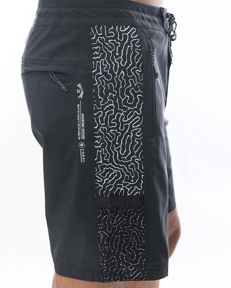 ★送料無料★2024春夏 新品【BILLABONG/ビラボン】 RESTORE SURFTREK LT ボードショーツ/サーフトランクス BLK メンズ32 BE011-518_画像5