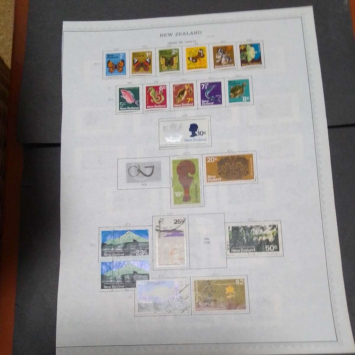 ニュージ―ランド　1962/72 発行切手　アルバムリ―フに貼りコレクション、殆ど未使用、状態良好_画像8