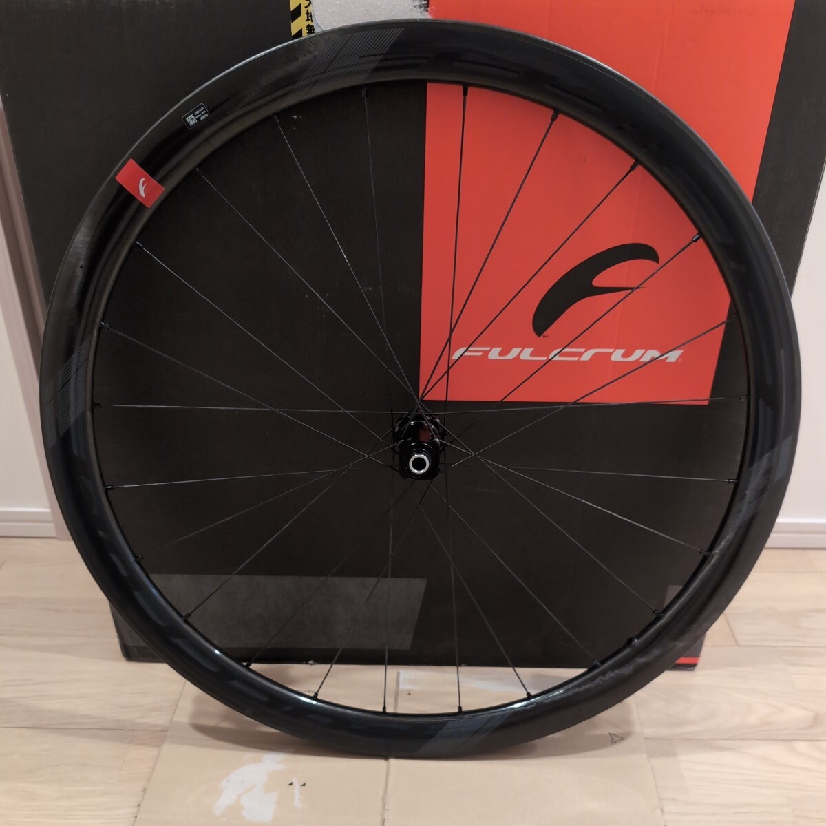 フルクラム ウインド40DB FULCRUM WIND40 DB 2way ディスクロード用 カーボンホイール前後セット シマノフリー 11s/12s チューブレス対応の画像4