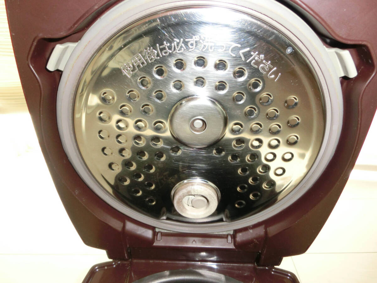 三菱電機　MITSUBISHI　ＩＨジャー炊飯器　ＮＪ-ＶＶ182－Ｒ　1升炊き（１.8Ｌ）中古品2011年製_画像7