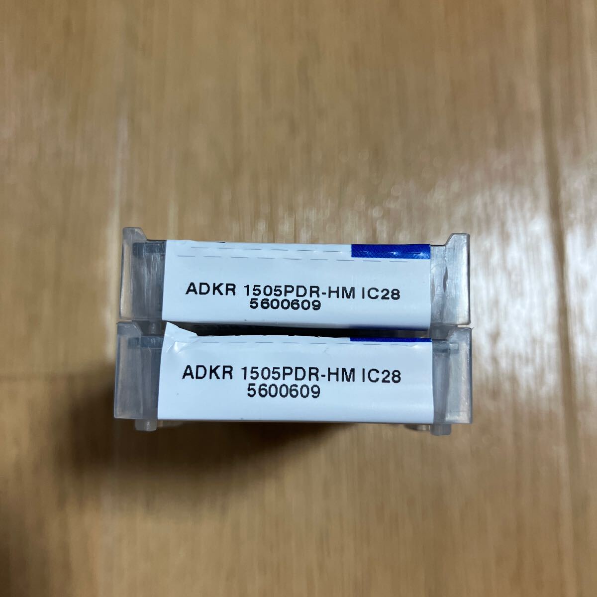 イスカル フライスチップ ADKR1505PDR-HM IC28 2ケース 未使用未開封②_画像2