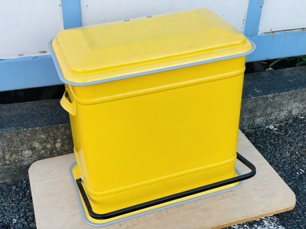  beautiful goods Dulton step can pedal type waste basket minute another type DULTON steel made STEP CAN DUAL BUCKET production end size approximately 31×43×h42 present condition goods 
