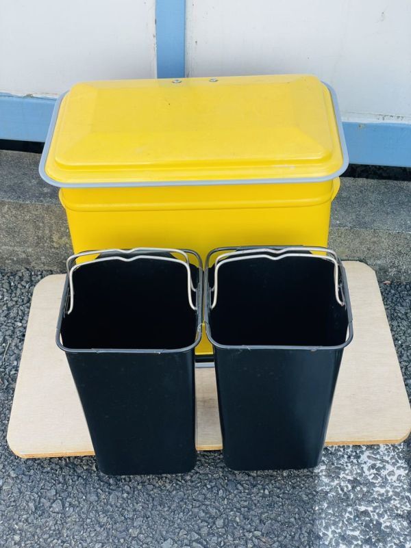  beautiful goods Dulton step can pedal type waste basket minute another type DULTON steel made STEP CAN DUAL BUCKET production end size approximately 31×43×h42 present condition goods 