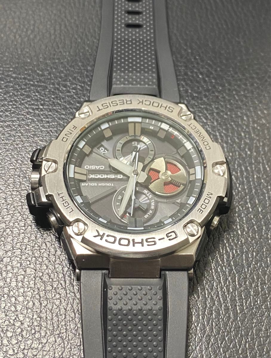 極美品　カシオ G-SHOCK タフソーラー GST-B100-1AJF 腕時計　メンズウォッチ　Gショック