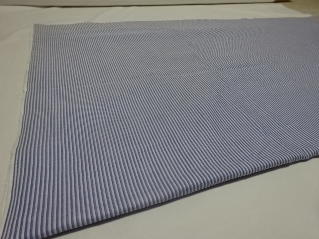 日本製 綿 100％ ストライプ 生地 やや薄 ５ｍ Ｆ810の画像1
