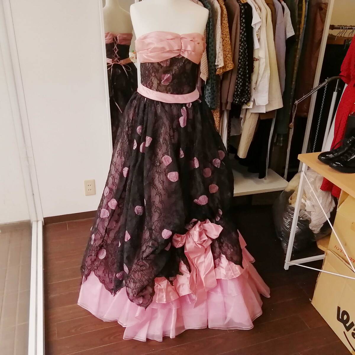 ROCHAS カラードレス 7号 ピンク×黒レース♪ロングドレス 汚れあり 発表会 舞台衣装に。240423ari2_画像1