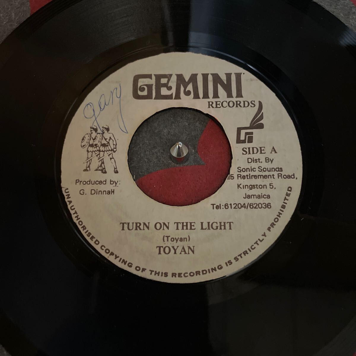 レア TURN ON THE LIGHT/TOYAN オリジナル盤の画像1