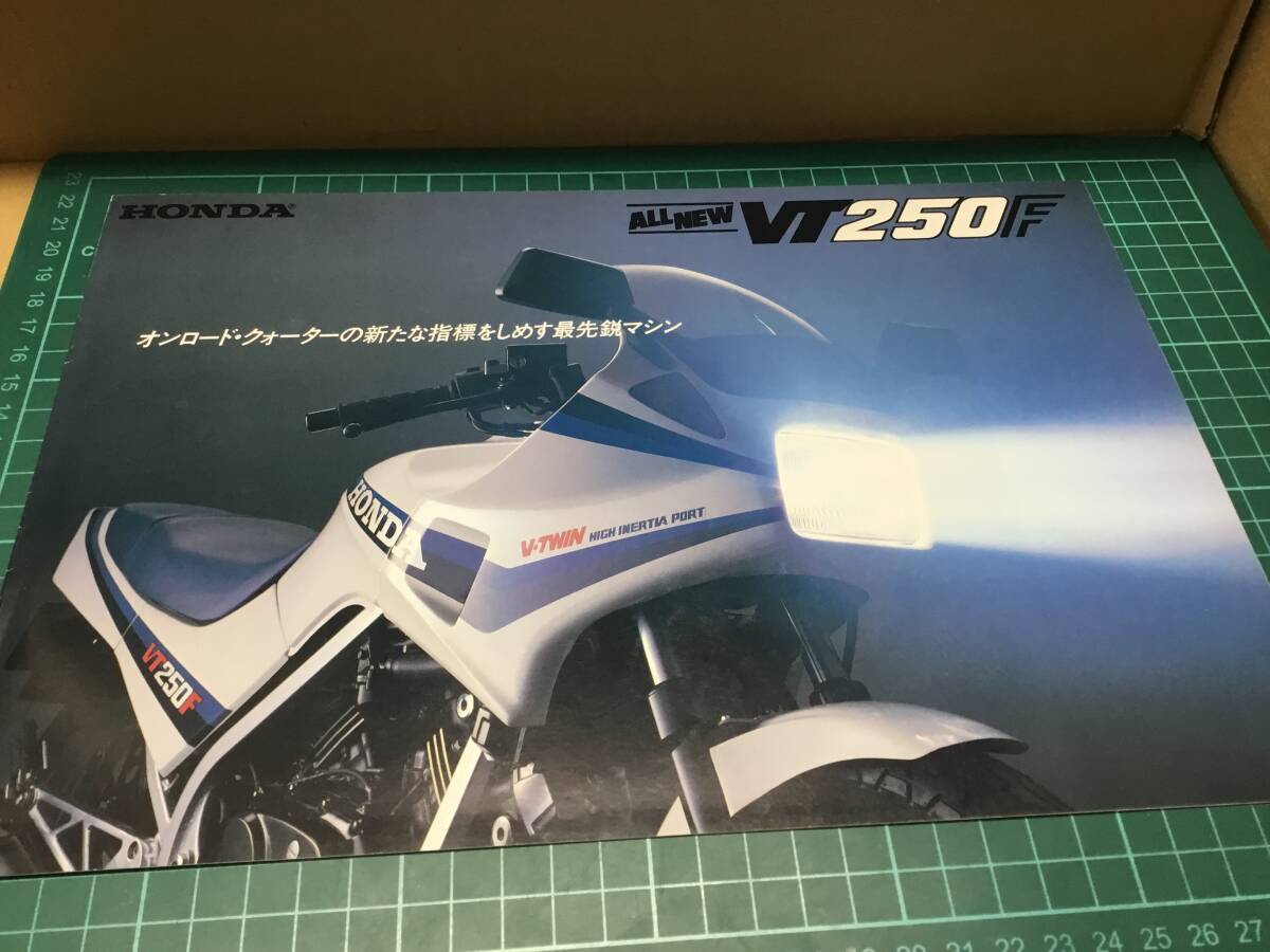 【バイクカタログ】HONDA ホンダ ALL NEW VT250Fの画像1
