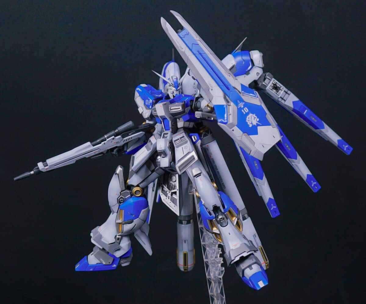 RG Hi-νガンダム 塗装済み完成品_画像8