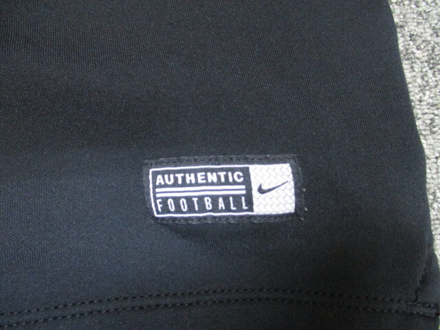 ナイキ製 パリサンジェルマン サッカージャージトップ メンズL オーセンティック 黒ピンク トラックジャケット ユニフォーム 04102の画像4