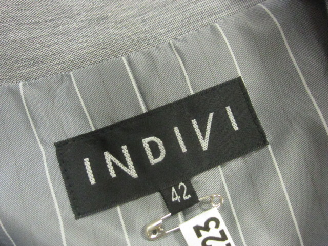 INDIVI　インディヴィ　レディーススーツ上下セットアップ　SIZE４２　グレー　ジャケット＆パンツ　パンツスーツ ブレザー ビジネス 04279_画像2