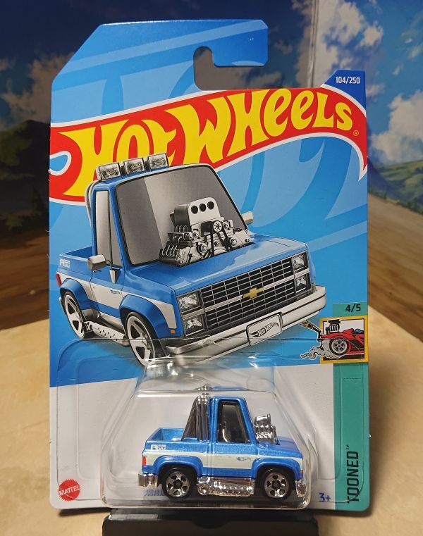 ホットウィール TOON'D '83 CHEVY SILVERADO HW 新品 匿名発送可 トゥーンド シェビー シルバラードの画像1