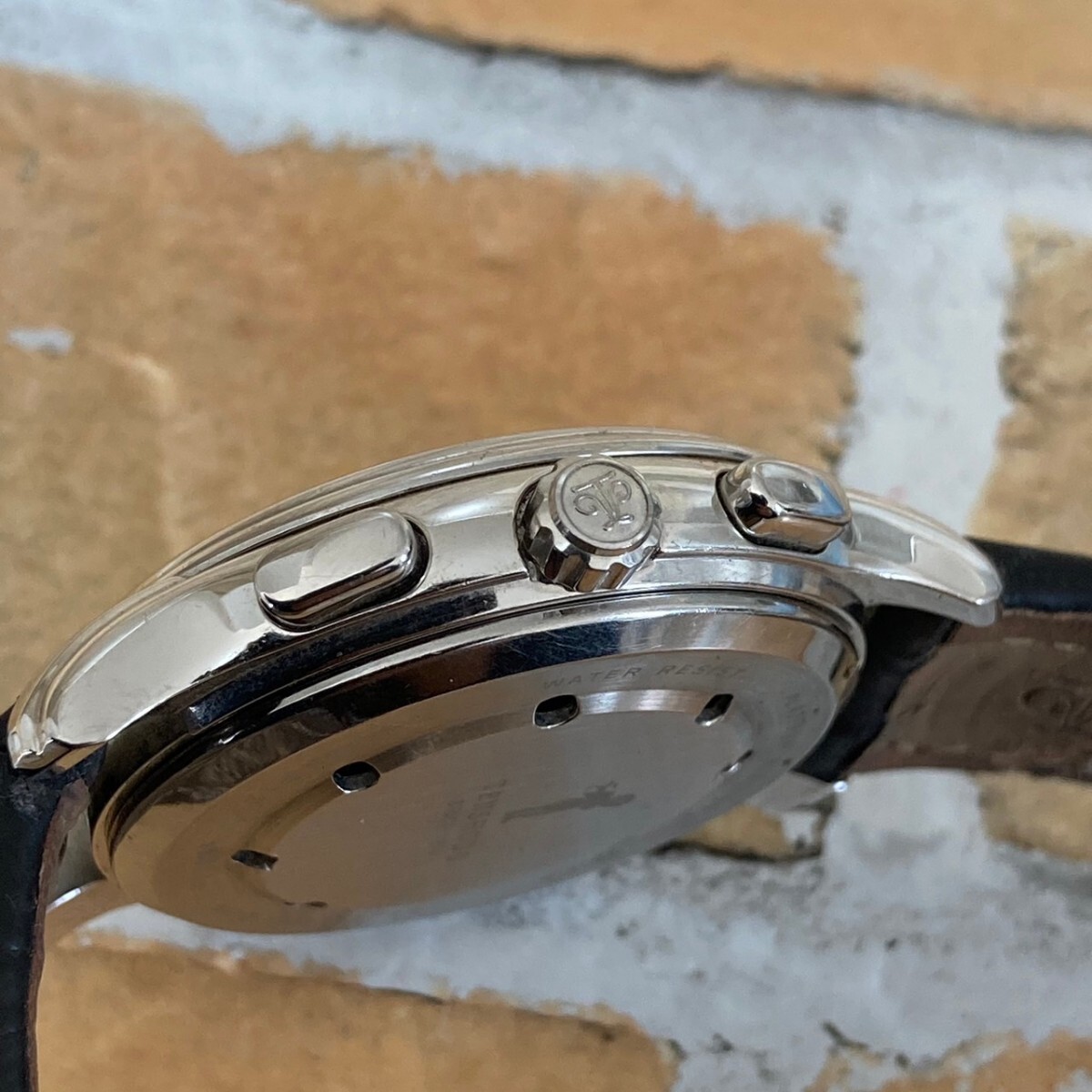 稼働 良品 天賞堂 テンショウドウ QZ 6770-T003702 グランドコンプリケーション ムーンフェイズ 黒文字盤 白腕時計 メンズ腕時計の画像2
