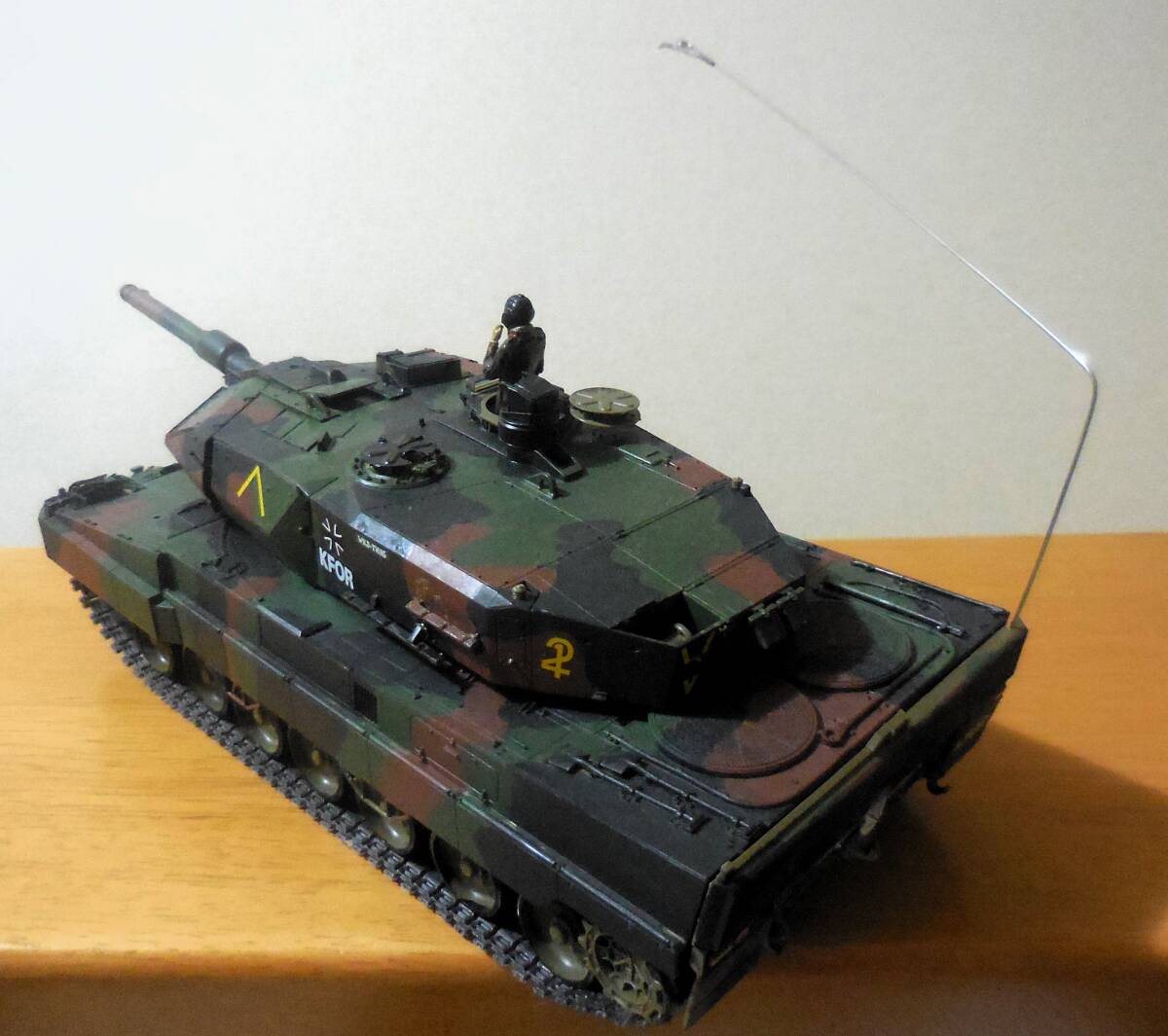 ★1/35 ドイツ連邦軍主力戦車 レオパルド2 A5 ラジオコントロールタンク セット 完成品★TAMIYA RC★タミヤ プラモデル_画像にあるのが全てになります。