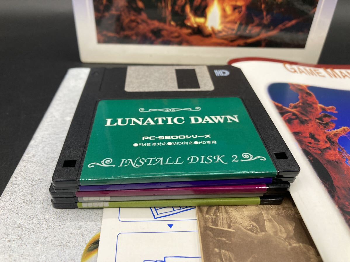 LUNATIC DAWN ルナティック　ドーン　PC-9800 レトロ　レトロゲーム　ゲーム　FD フロッピー　ARTDINK 3.5' 2HD 箱説明書付き_画像2