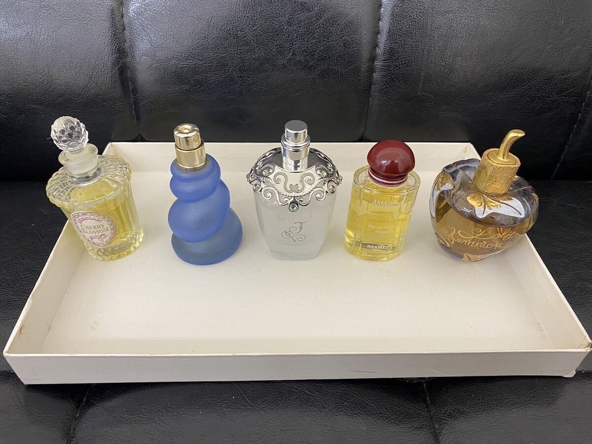 i) perfume . summarize set sale large amount brand Chanel mitsuko Gucci Dior etc. various 