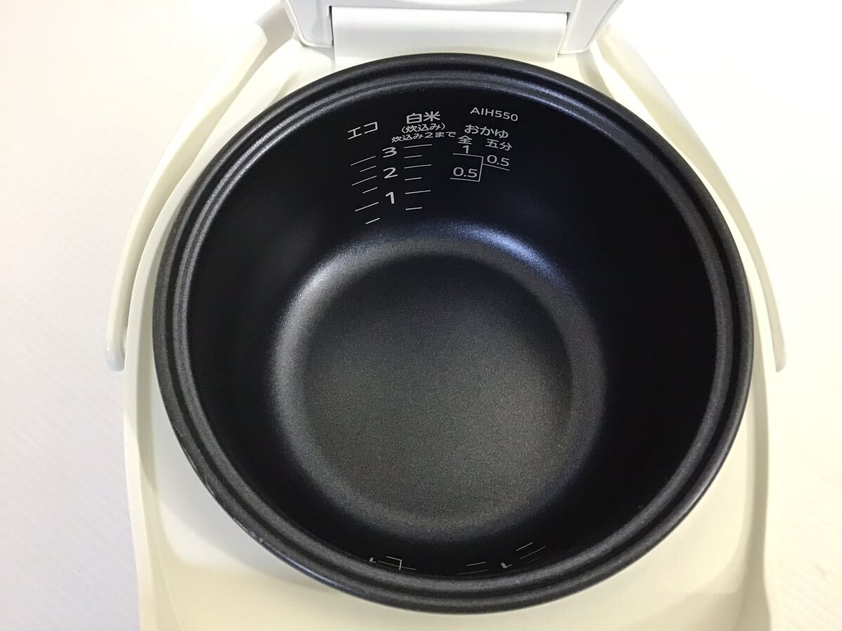 TIGER／タイガー マイコン炊飯ジャー JAI-R551 動作品 炊き立てミニ 3合 黒遠赤釜 2016年製 煮込み ホワイトの画像4
