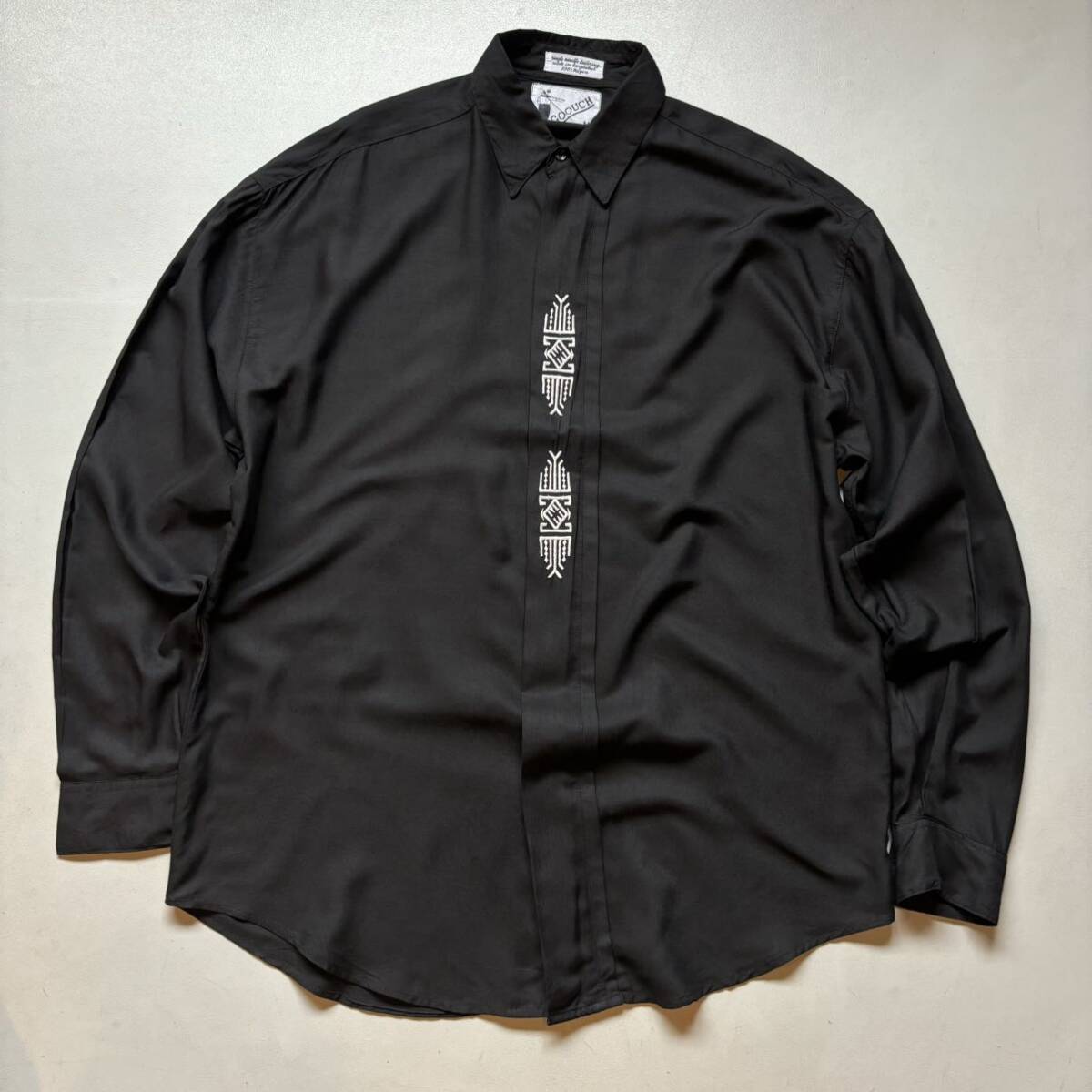 DEAD STOCK GOOUCH black rayon L/S shirt “size M” デッドストック グーチ ゴーチ デザインシャツ ブラックレーヨンシャツ 比翼仕立て
