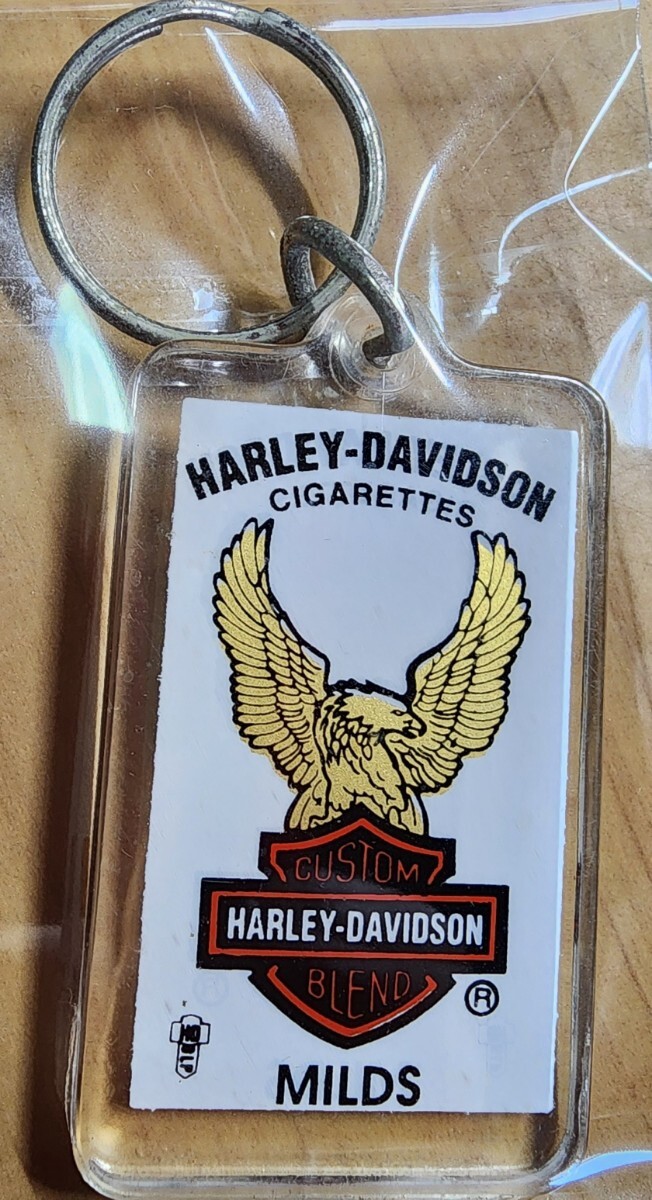 非売品★ハーレーダビッドソン・クリアキーホルダー ★タバコ・HARLEY DAVIDSON CIGARETTES MILD★_画像1