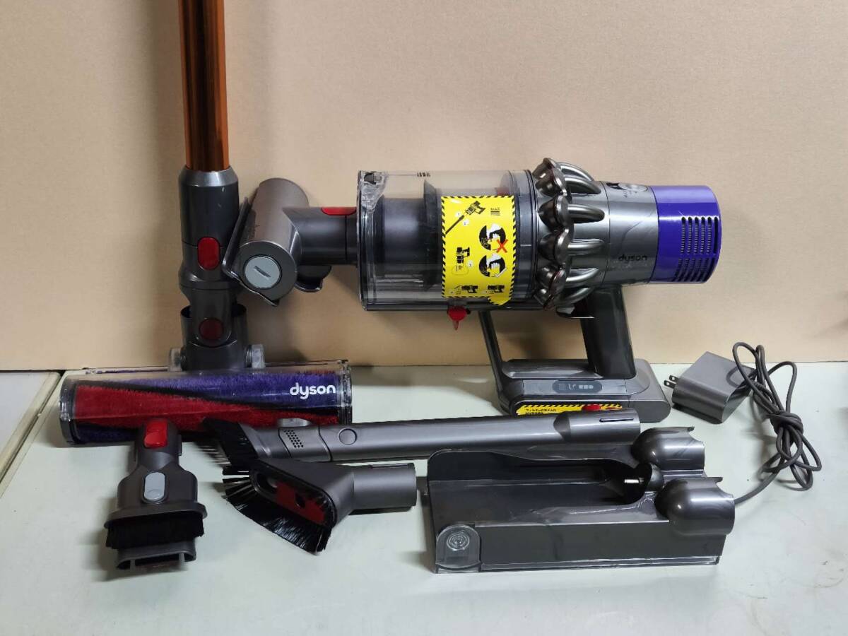 dyson ダイソン コードレスクリーナー SV12 中古動作品の画像2