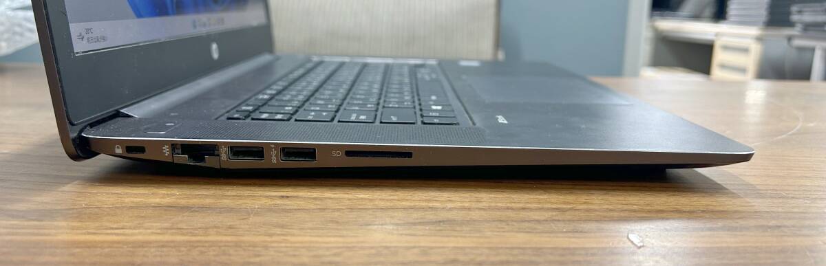 中古美品・HP ZBook Studio G3・Core i7-6700HQ・Quadro M1000M・メモリ8GB・M.2SSD128GB・Type-C・カメラ・HDMI・Win11・Office・[B7]の画像3