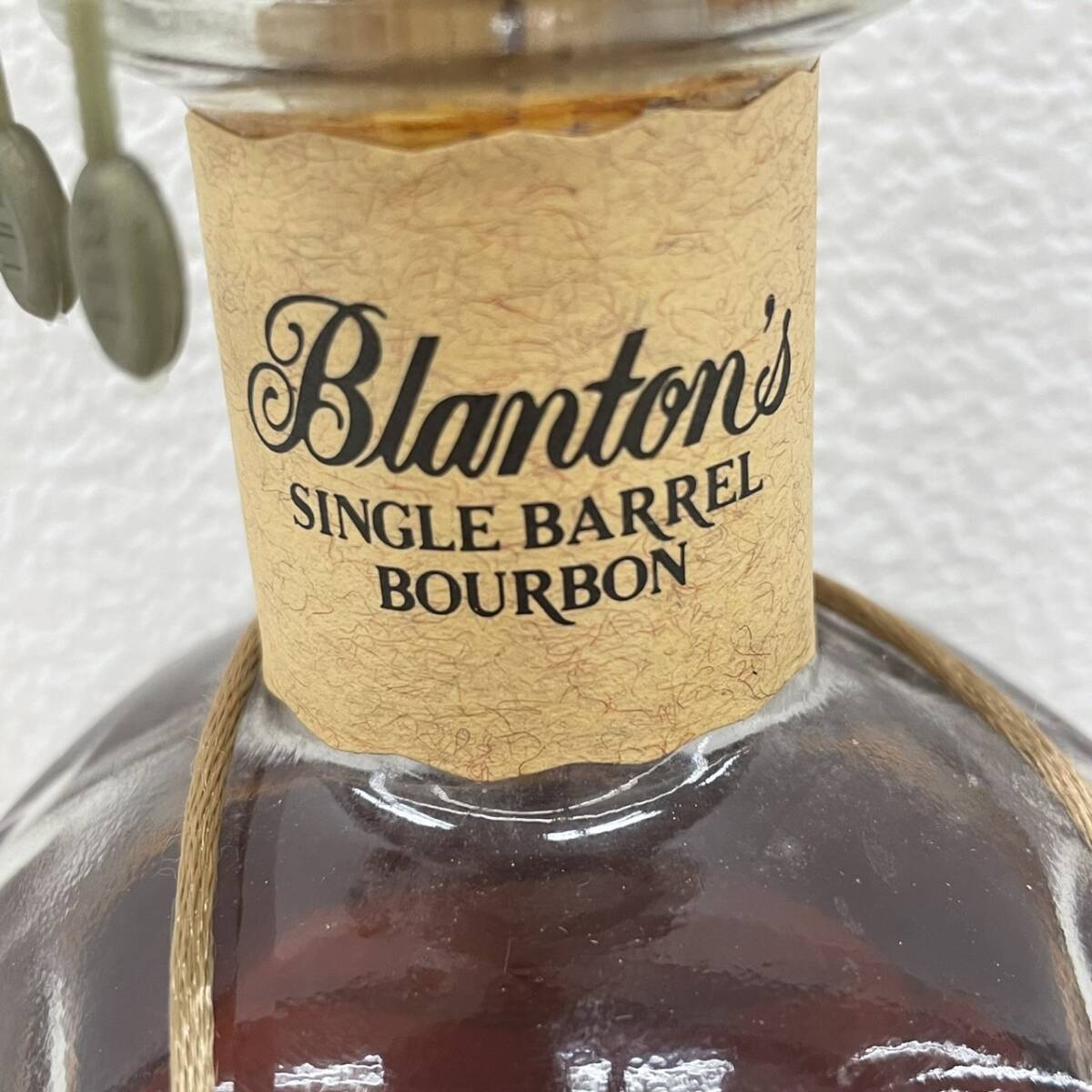 【HPF-4035】 1円～ 未開栓 Blanton SINGLE BARREL BOURBONWHISKY ブラントン シングルバレル バーボンウイスキー 750ml 46.5％ アルコールの画像3