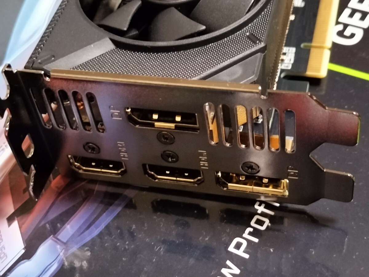 GIGABYTE RTX4060 8GB lowprofileグラフィックボード GV-N4060OC-8GLの画像4