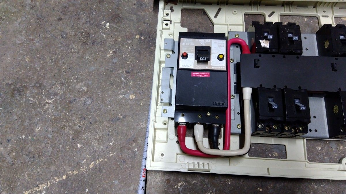 テンパール工業　分電盤　単3　60A 分電盤 漏電ブレーカー
