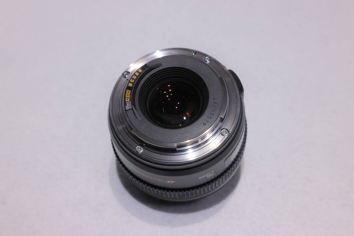 Canon キヤノン EF28mm F1.8 USM 単焦点レンズ フード、ポーチ付きの画像4