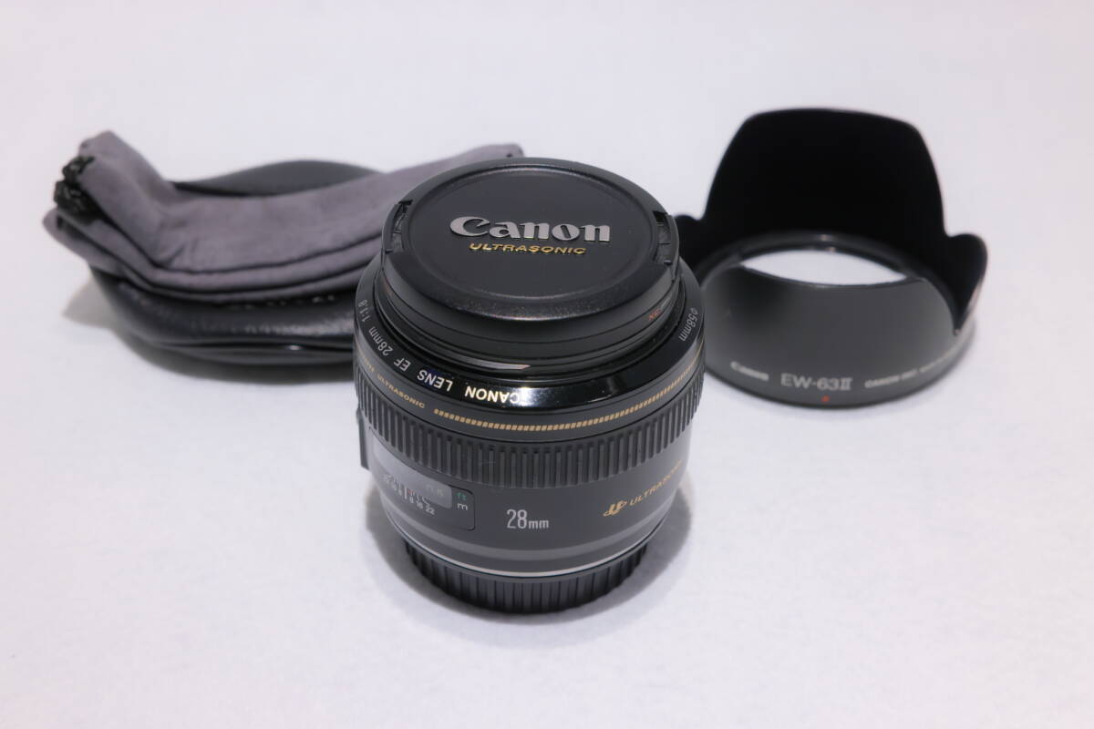 Canon キヤノン EF28mm F1.8 USM 単焦点レンズ フード、ポーチ付きの画像1