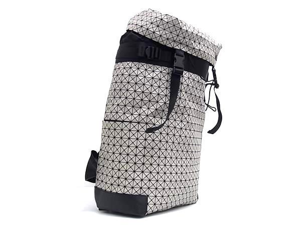 ■美品■ BAO BAO ISSEY MIYAKE バオバオイッセイミヤケ ハイカー PVC リュックサック バックパック デイパック ライトグレー系 AW3534_画像2