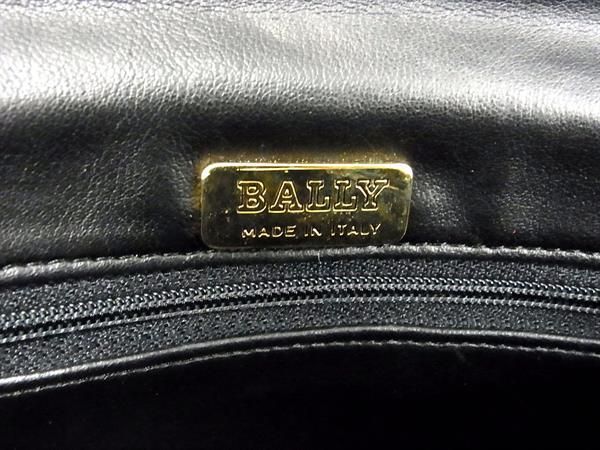 1円 ■美品■ BALLY バリー ヴィンテージ レザー クロスボディ ショルダーバッグ 斜め掛け 肩掛け レディース ブラック系 AX5843の画像6