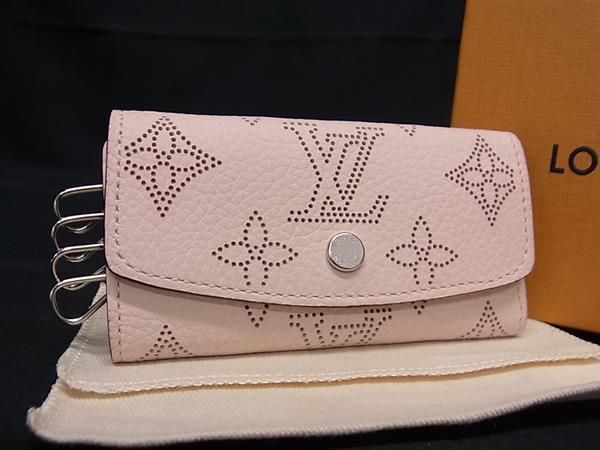 極美品 ルイヴィトン マヒナ ミュルティクレ4 キーケース 牛革 マグノリア 極美品 ルイヴィトン マヒナ ミュルティクレ4 キーケース 牛革 マグノリア
