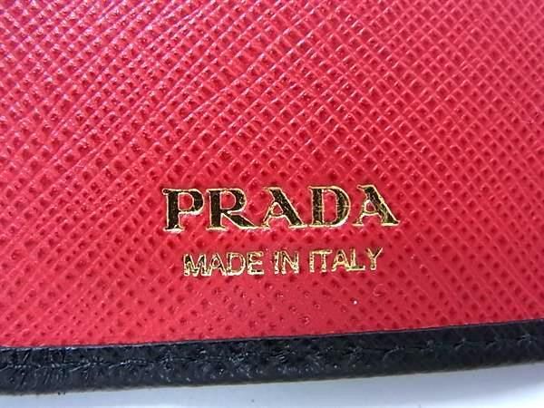 1円 ■美品■ PRADA プラダ レザー チャーム付き 二つ折り 財布 ウォレット 小銭入れ 札入れ カード入れ ブラック系 AY1095の画像6