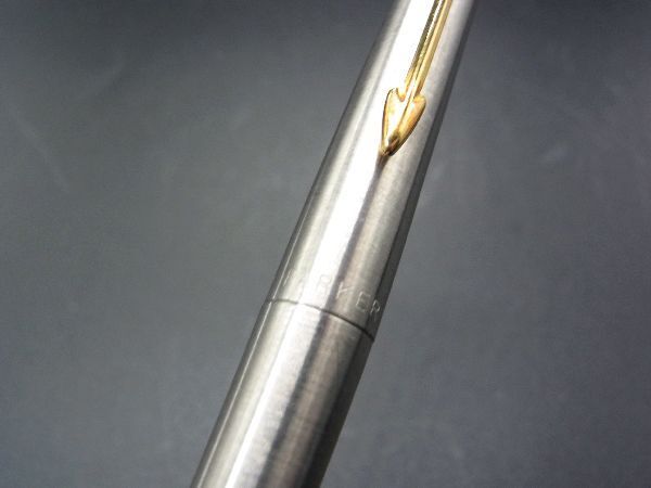 PARKER パーカー 万年筆 筆記用具 ステーショナリー メンズ レディース シルバー系×ゴールド系 DE1604_画像3