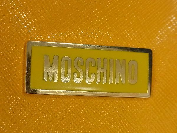 ■美品■ MOSCHINO モスキーノ PVC 化粧ポーチ メイクポーチ 小物入れ マルチケース レディース イエロー系 DD3153の画像4