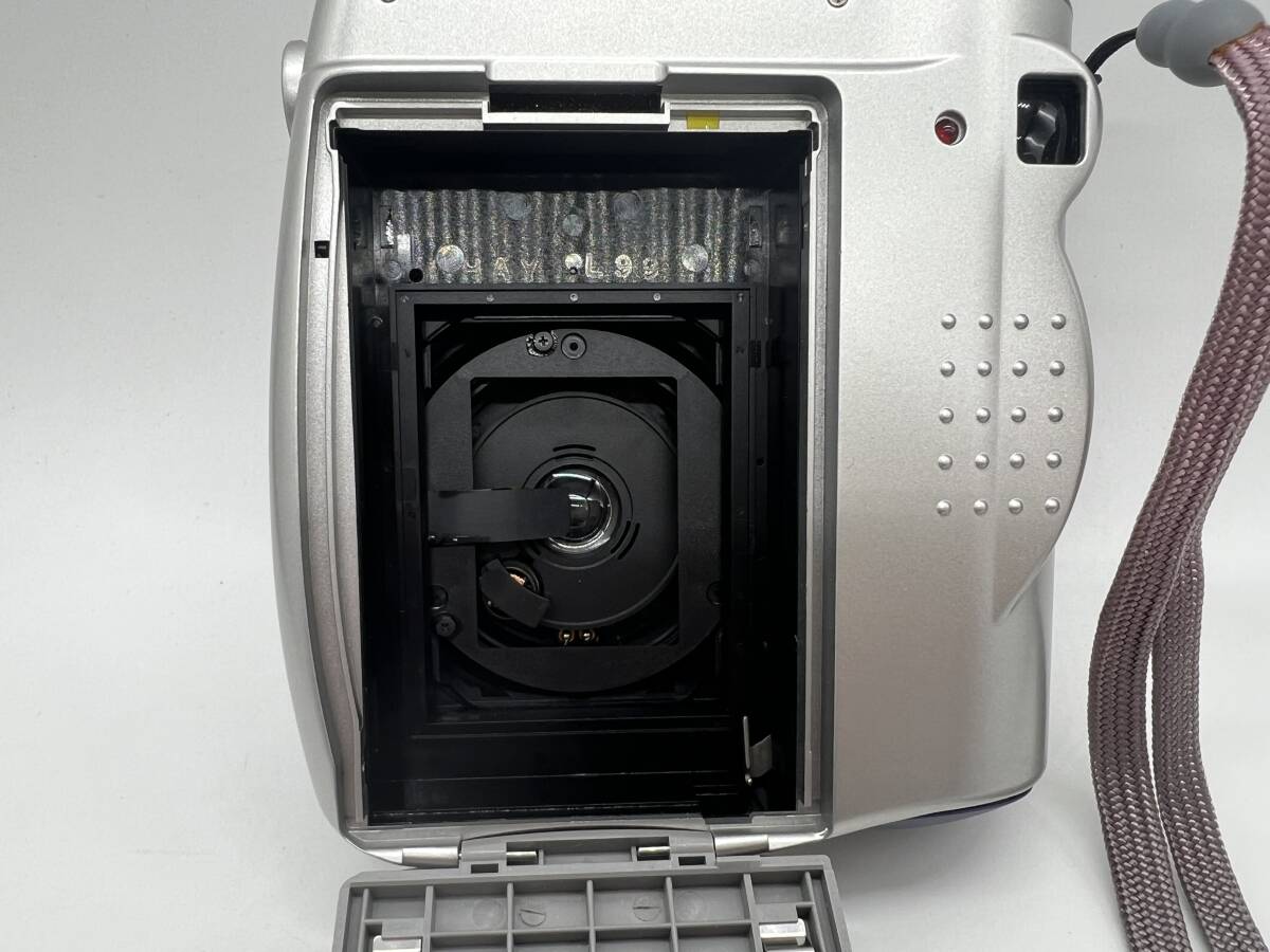 富士フィルム FUJIFILM instax mini 10 チェキ シルバー カメラ 簡易動作確認済み【5193】の画像4