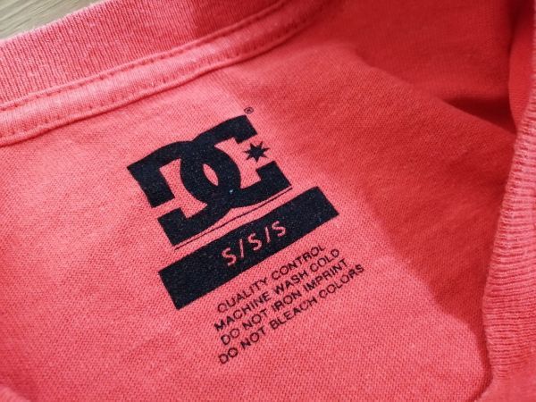kkyj2389 ■ QUIKSILVER ■ クイックシルバー Tシャツ カットソー トップス 半袖 コットン 赤 S_画像9