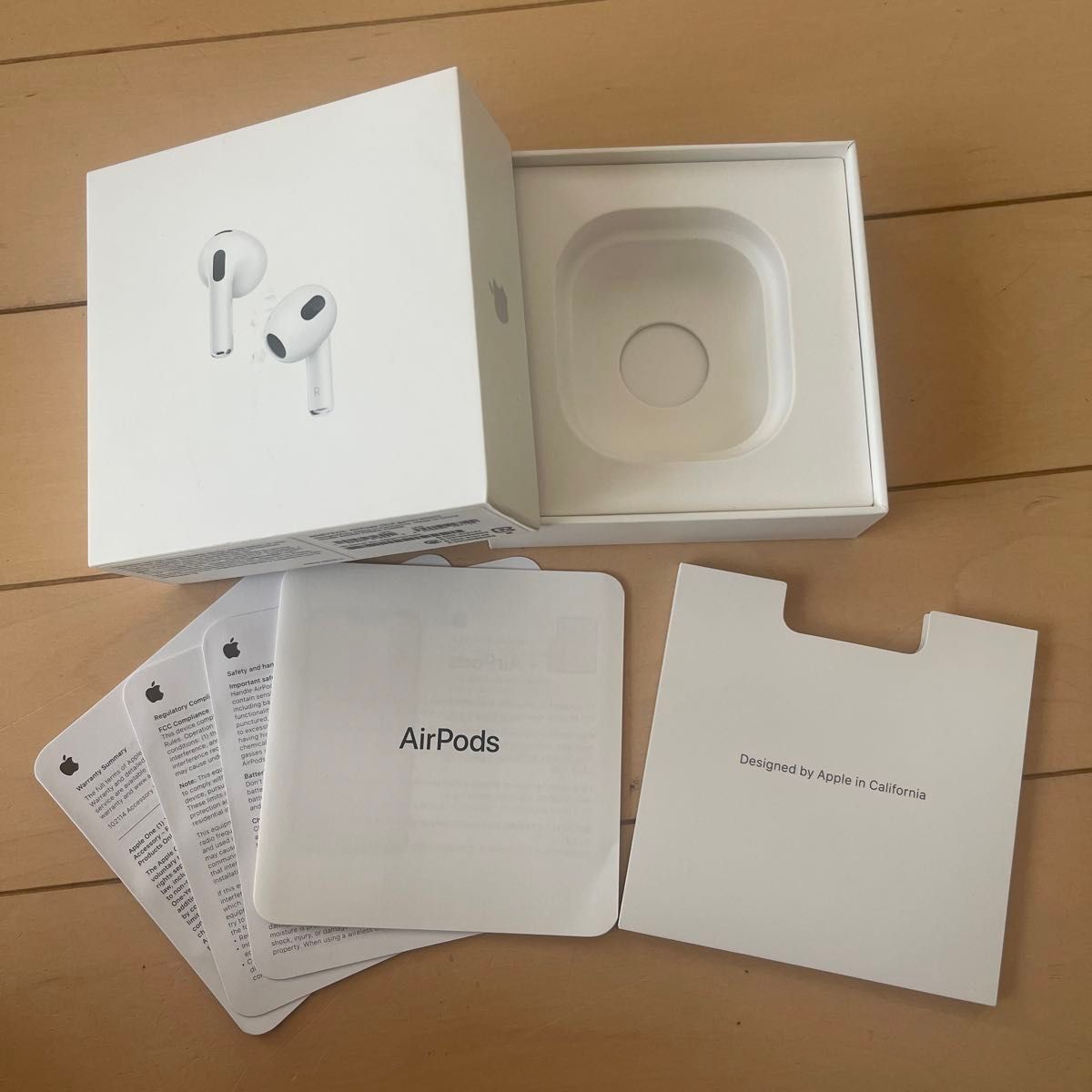 AirPods Apple エアポッズ アップル 第三世代　箱のみ