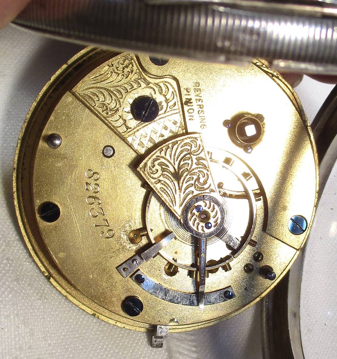 ☆ 銀側片蓋側 鍵捲機械 懐中時計 セイフテイーバレル　大型　1908年頃 英国製_画像5