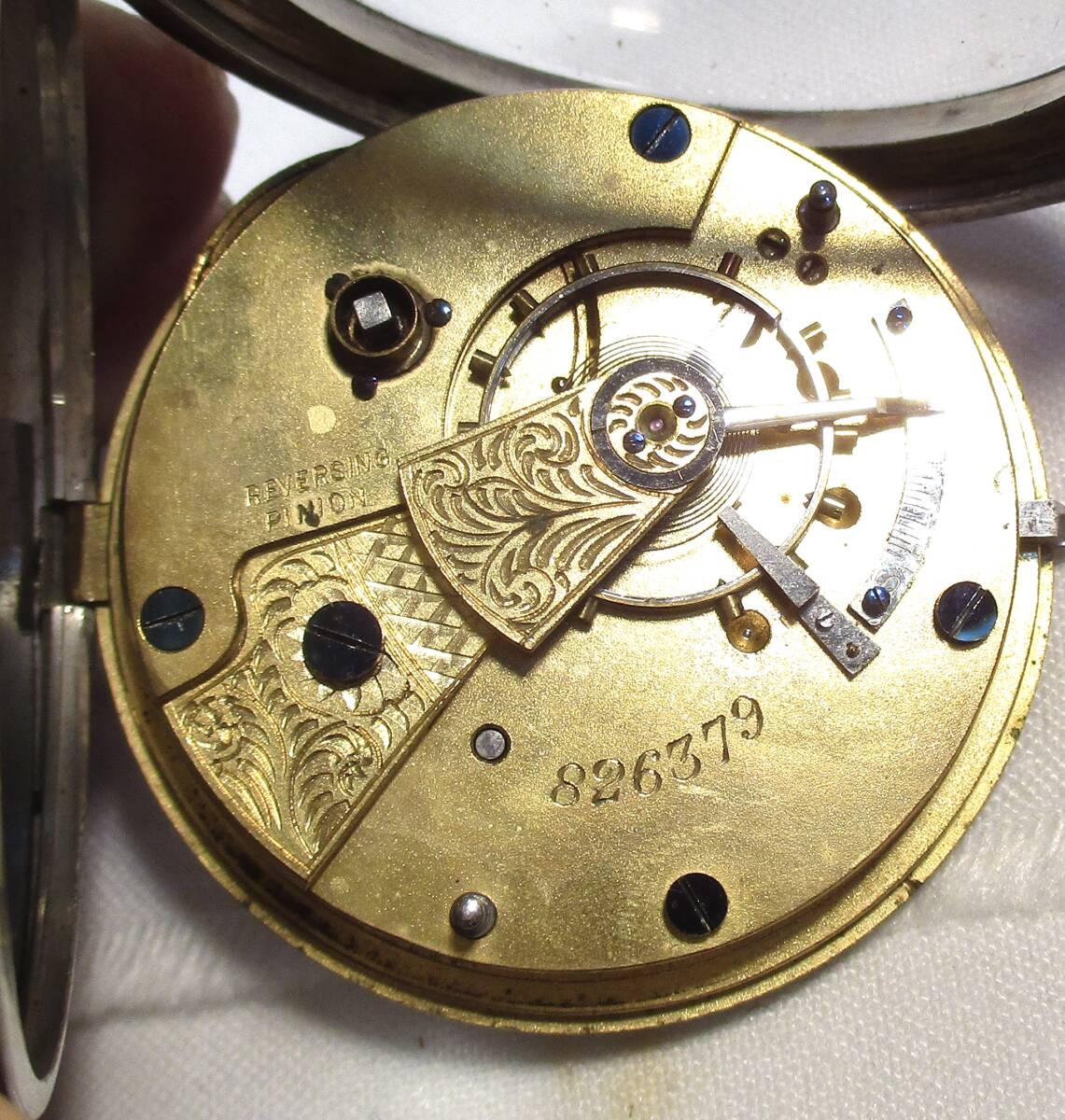 ☆ 銀側片蓋側 鍵捲機械 懐中時計 セイフテイーバレル　大型　1908年頃 英国製_画像4