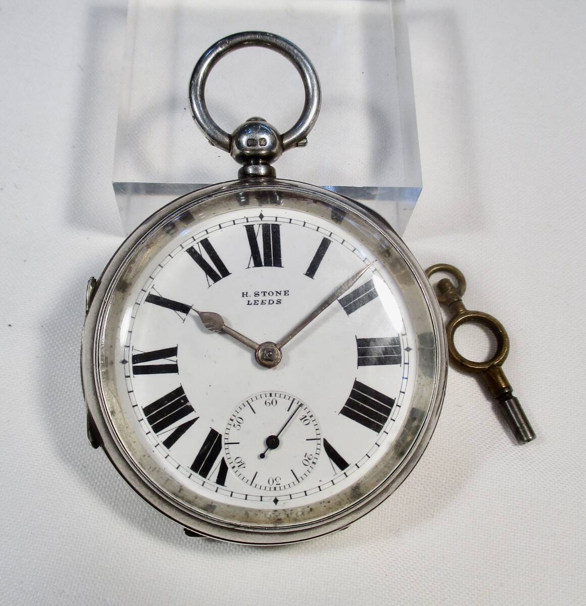 ☆ 銀側片蓋側 鍵捲機械 懐中時計 セイフテイーバレル　大型　1908年頃 英国製_画像1