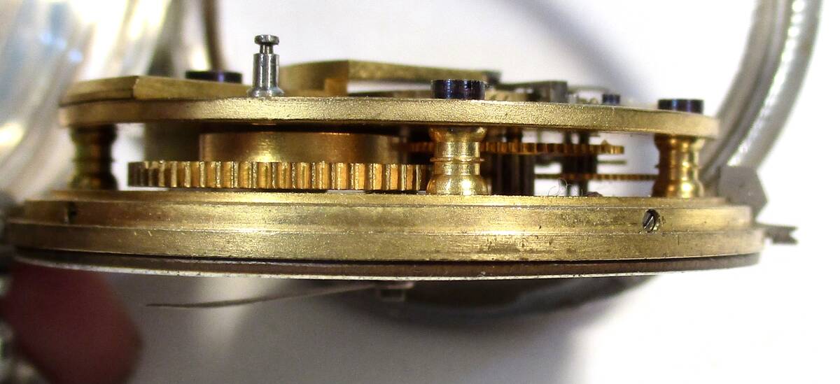 ☆ 銀側片蓋側 鍵捲機械 懐中時計 セイフテイーバレル　大型　1908年頃 英国製_画像6