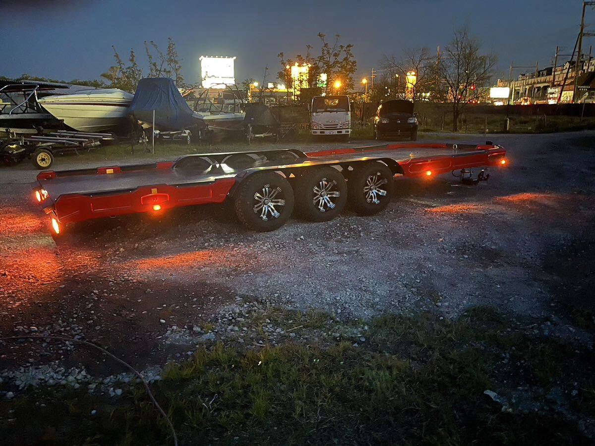 値上げ前 新品 3軸積載トレーラー 耐荷重量 3600kg 長さ 約8m 積載車に乗らない車_画像4