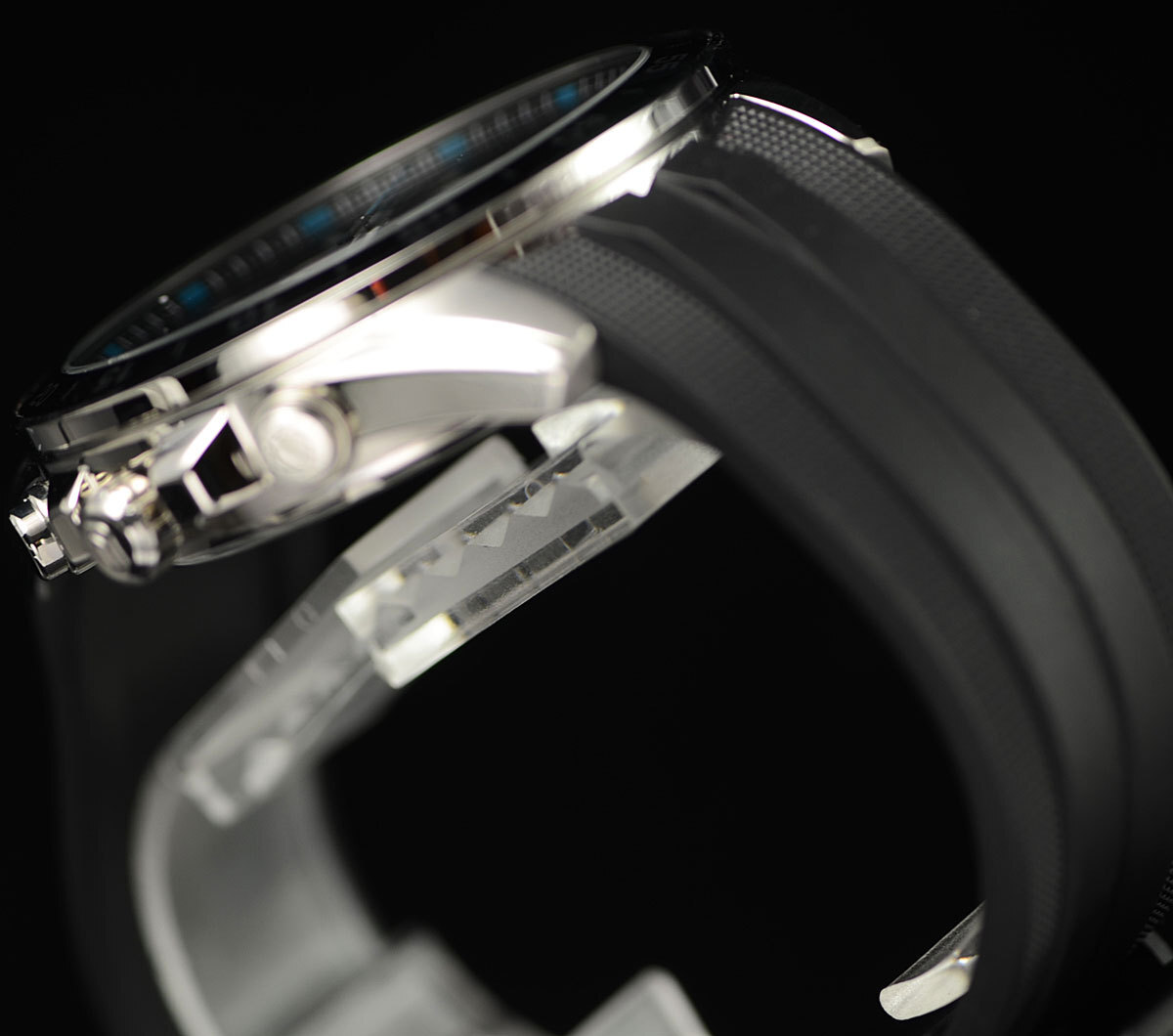 カシオ逆輸入EDIFICEエディフィス欧米モデル精悍ブラック＆ブルー100m防水 クロノグラフ 腕時計 新品 未使用 CASIO メンズ 本物の画像8
