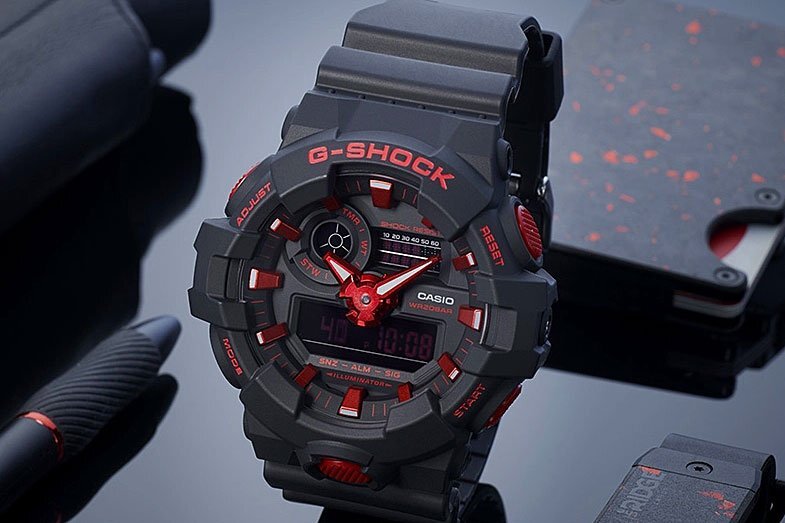 新品 Gショック 【ブラック＆レッド】 200m防水 耐衝撃構造 デジアナ 腕時計 GA-700BNR-1A G-SHOCK メンズ CASIO カシオの画像9